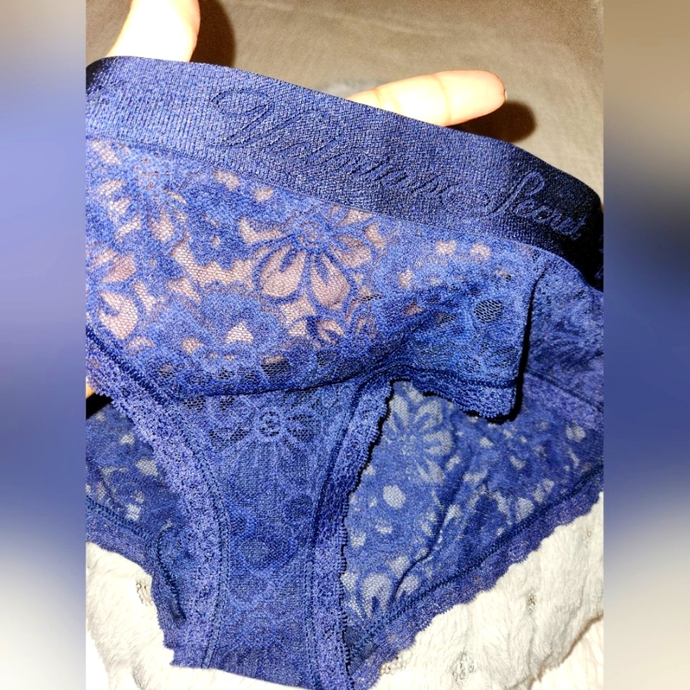 Very Navy Lace Hiphugger by VS